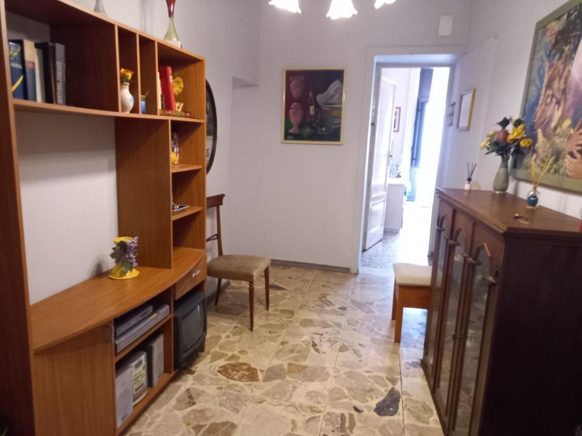 Joy'S House Apartment Catania Bagian luar foto
