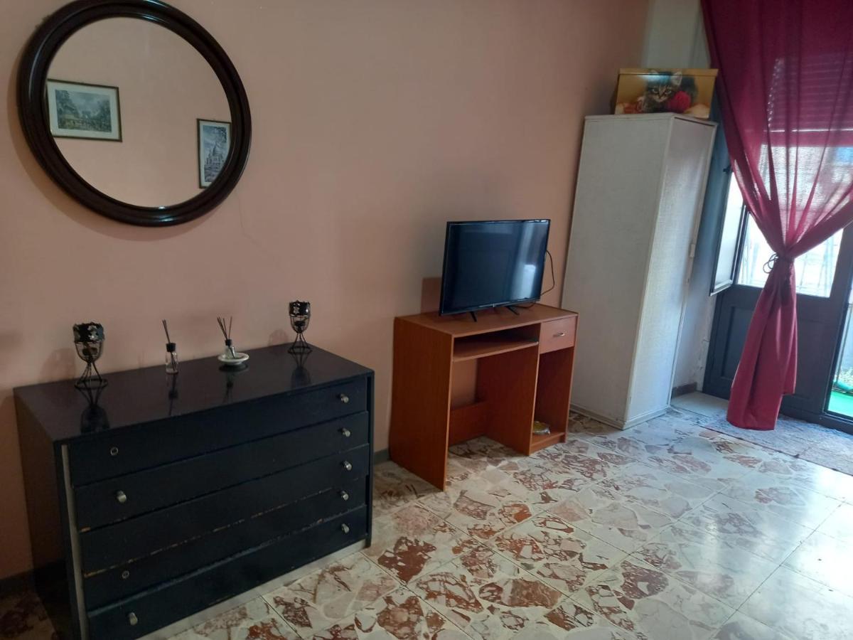 Joy'S House Apartment Catania Bagian luar foto
